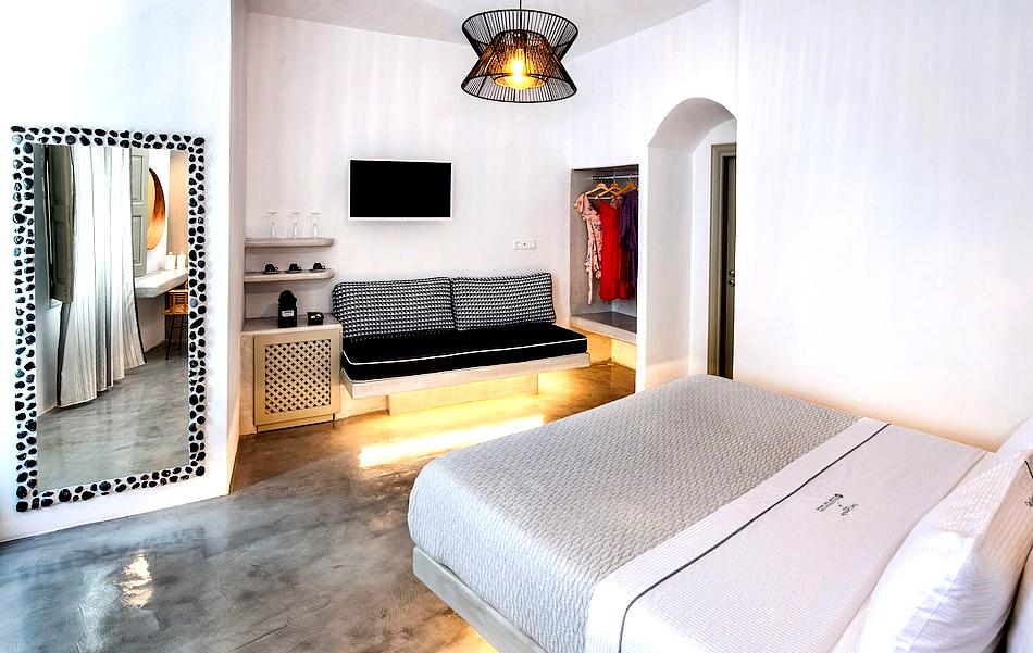 Kaleidoscope Oia Suites